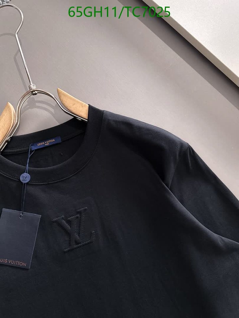 LV-Clothing Code: TC7025 $: 65USD