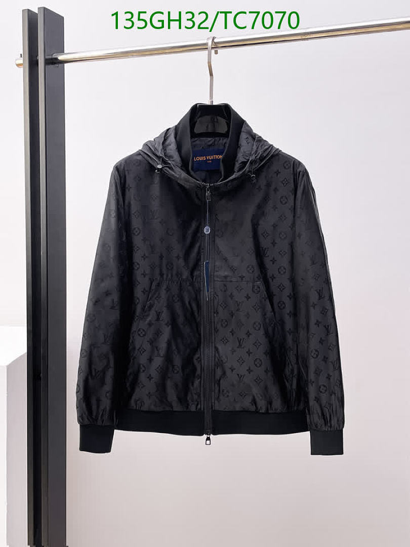 LV-Clothing Code: TC7070 $: 135USD