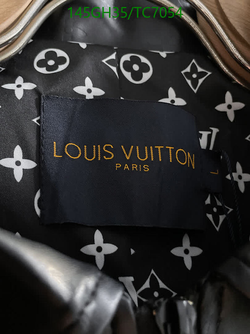 LV-Clothing Code: TC7054 $: 145USD