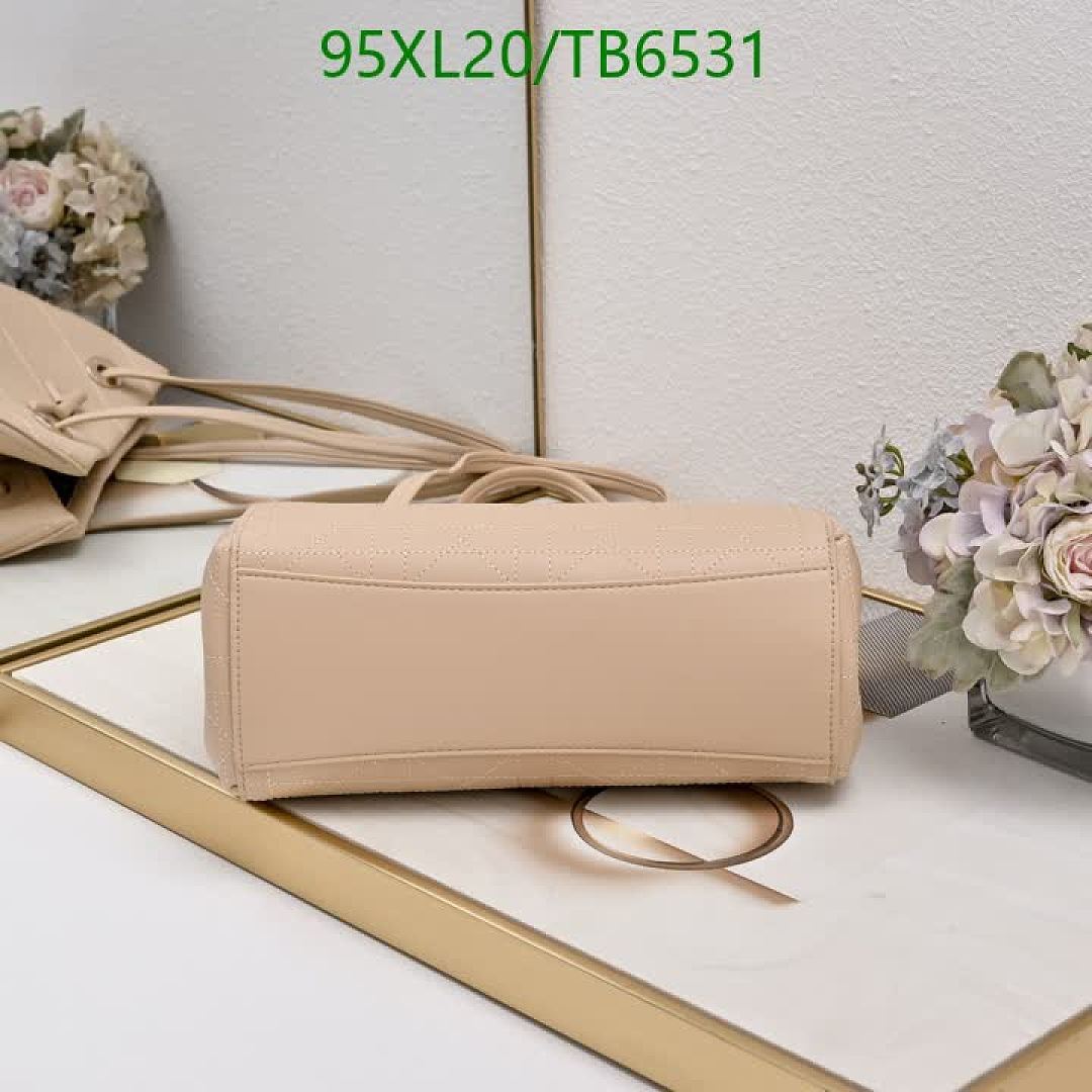 Dior-Bags(4A) Code: TB6531 $: 95USD