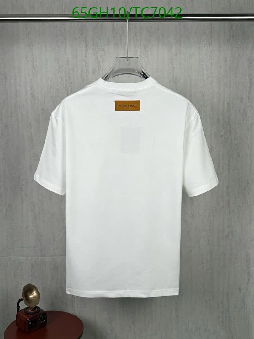 LV-Clothing Code: TC7042 $: 65USD
