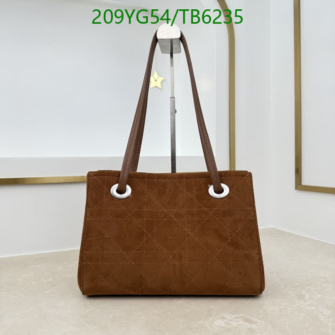 Dior-Bags(5A) Code: TB6235 $: 209USD