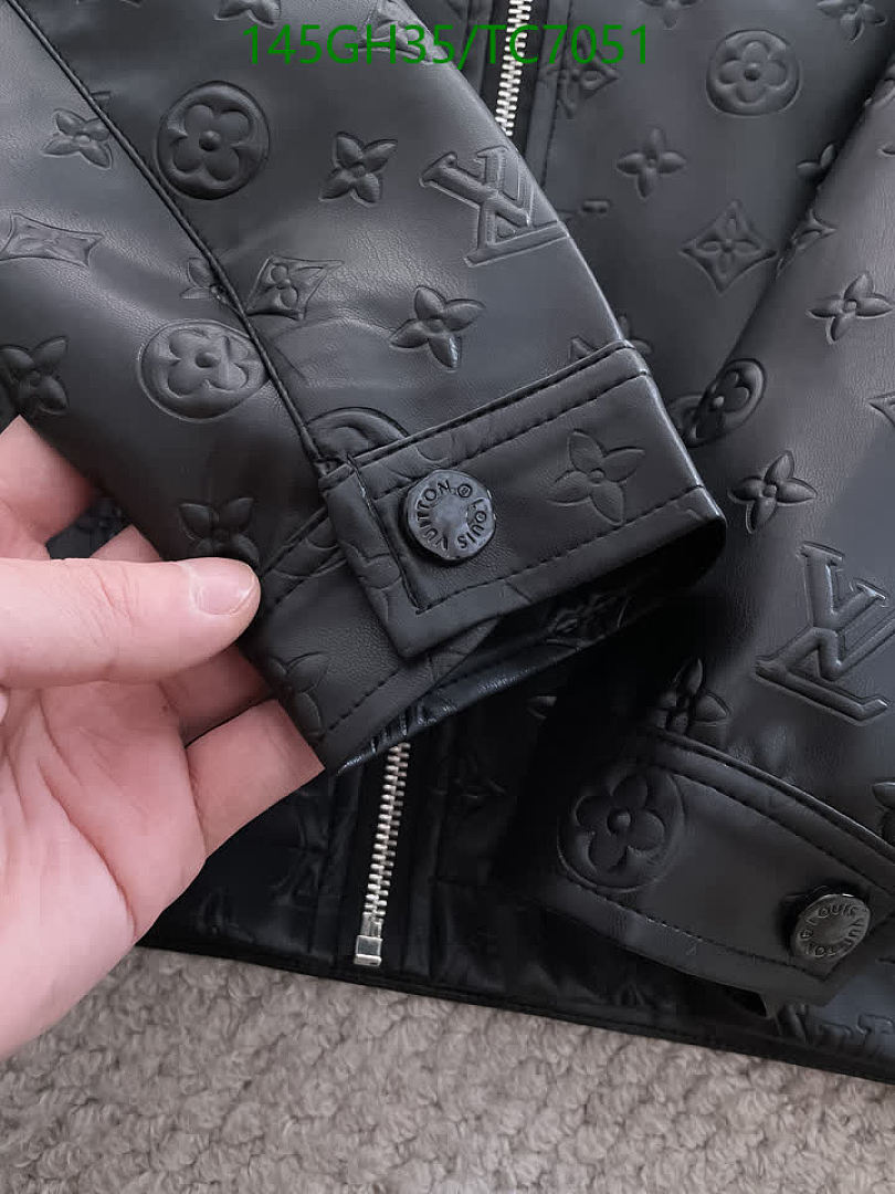 LV-Clothing Code: TC7051 $: 145USD