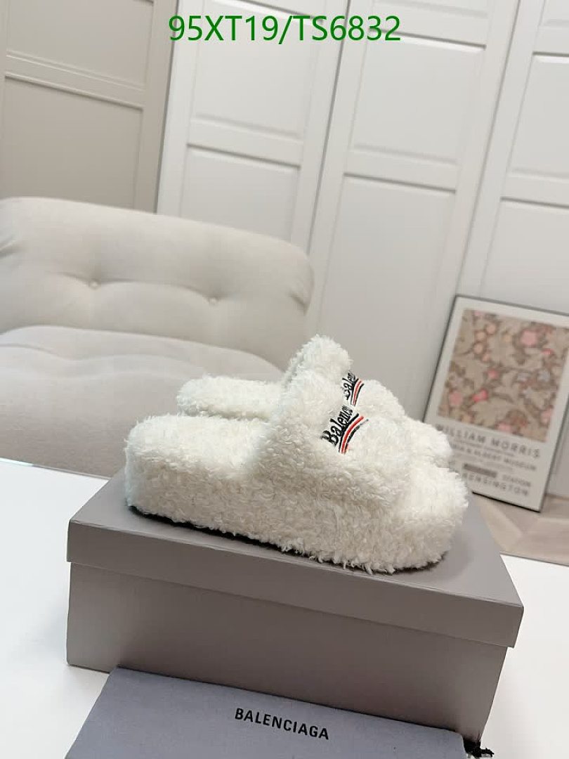 Balenciaga-Shoes(Women) Code: TS6832 $: 95USD