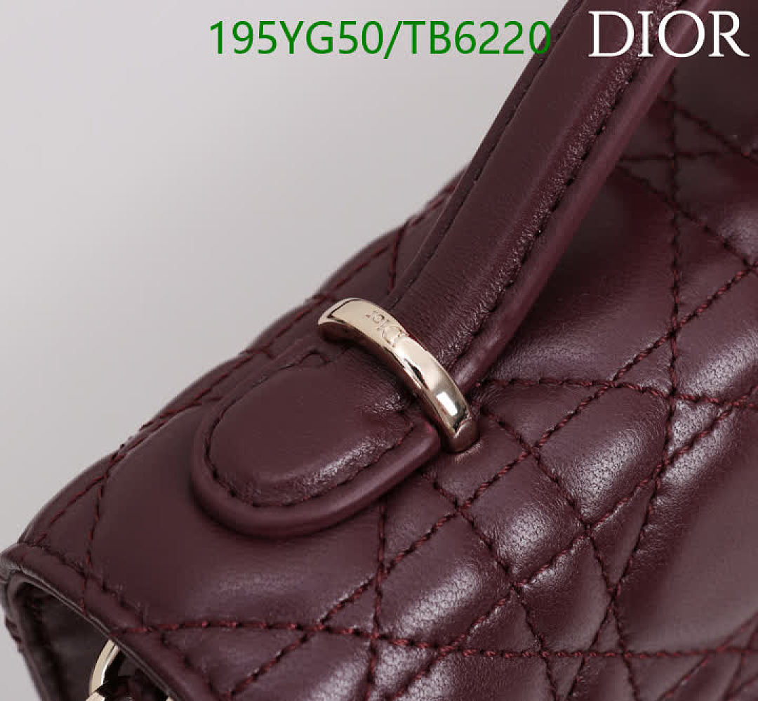 Dior-Bags(5A) Code: TB6220 $: 195USD