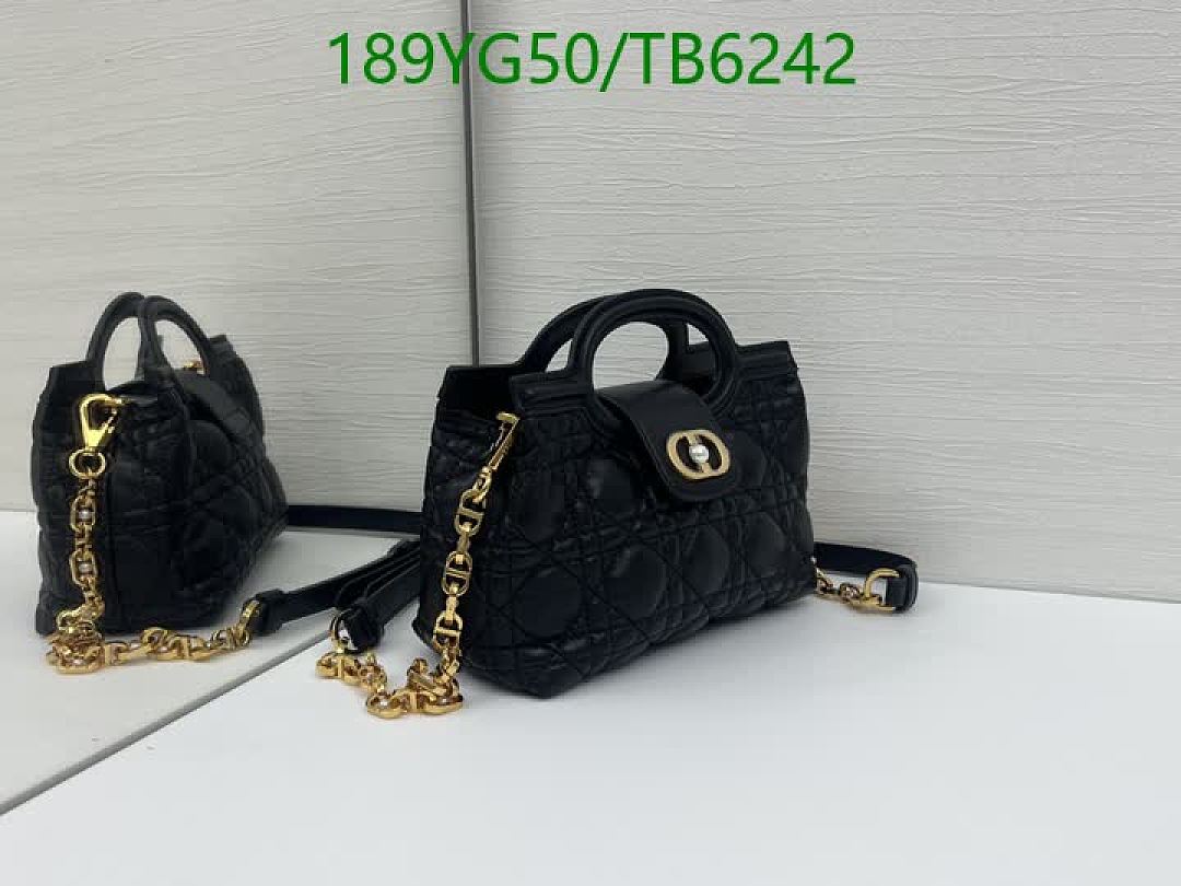 Dior-Bags(5A) Code: TB6242 $: 189USD
