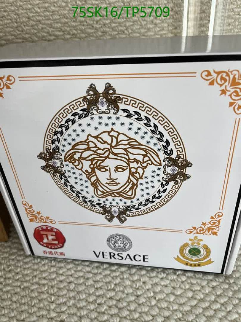 Versace-Belts Code: TP5709 $: 75USD