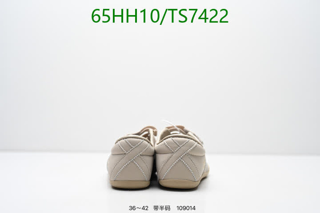 Adidas-Shoes(Women) Code: TS7422 $: 65USD