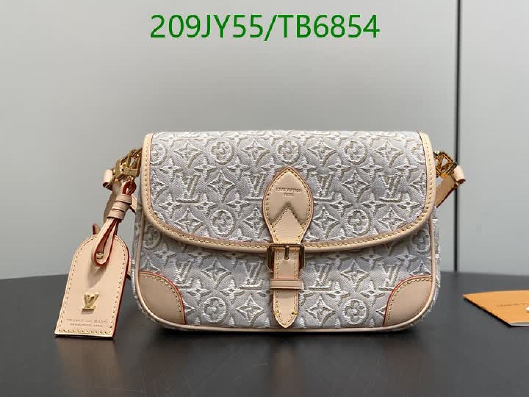 LV-Bags(5A) Code: TB6854 $: 209USD