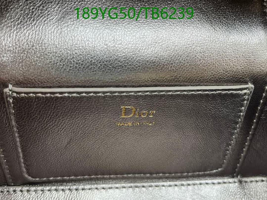 Dior-Bags(5A) Code: TB6239 $: 189USD