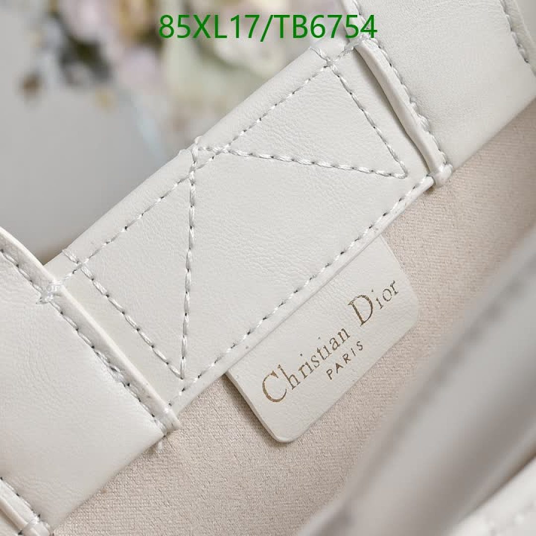 Dior-Bags(4A) Code: TB6754 $: 85USD