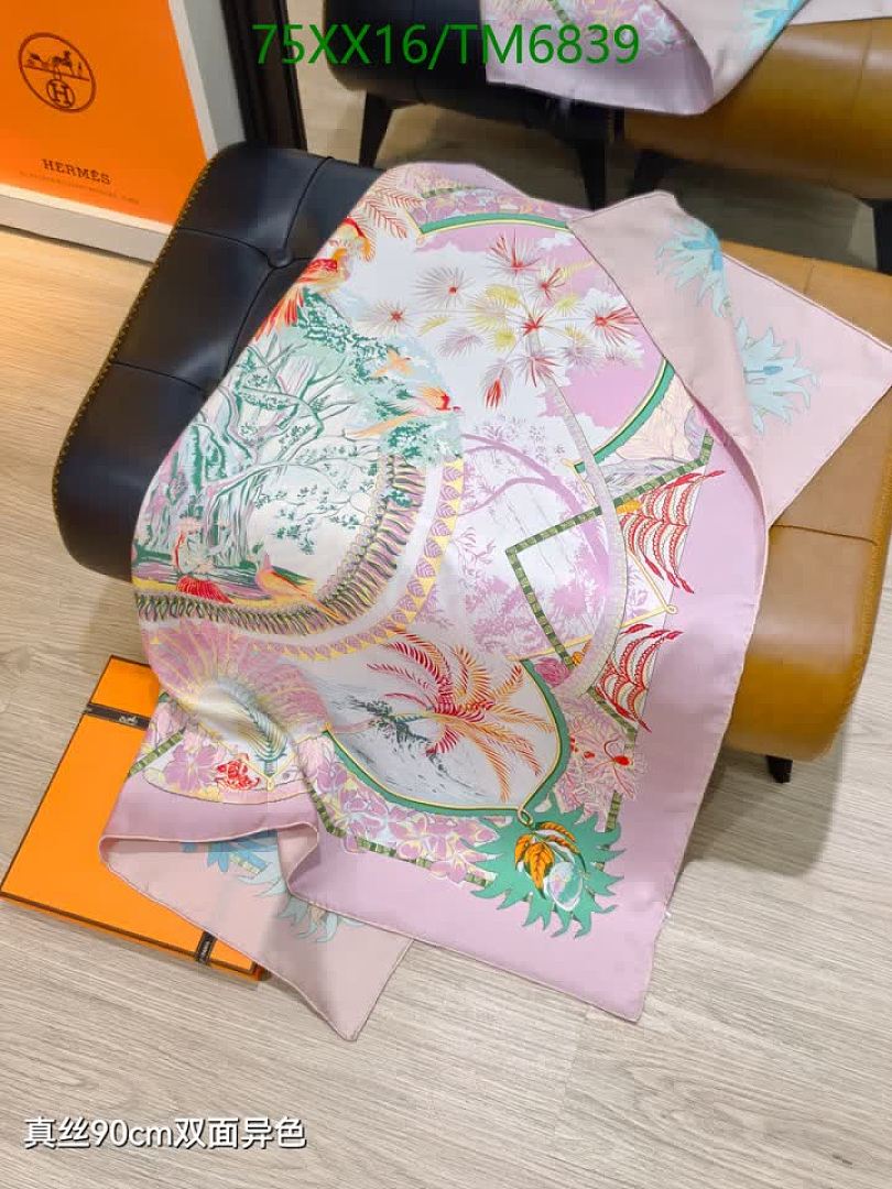 Hermes-Scarves Code: TM6839 $: 75USD