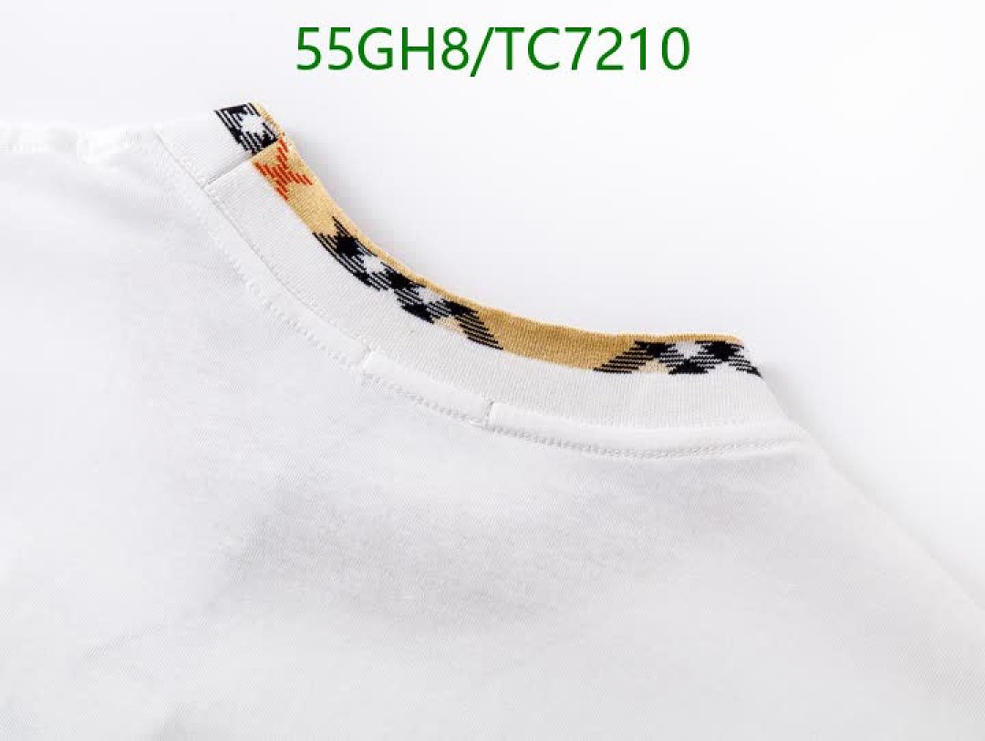 Burberry-Clothing Code: TC7210 $: 55USD