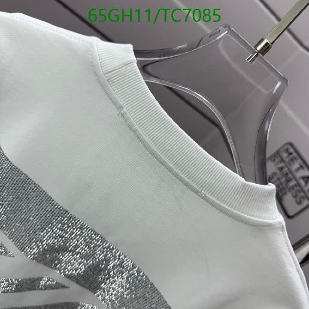 LV-Clothing Code: TC7085 $: 65USD