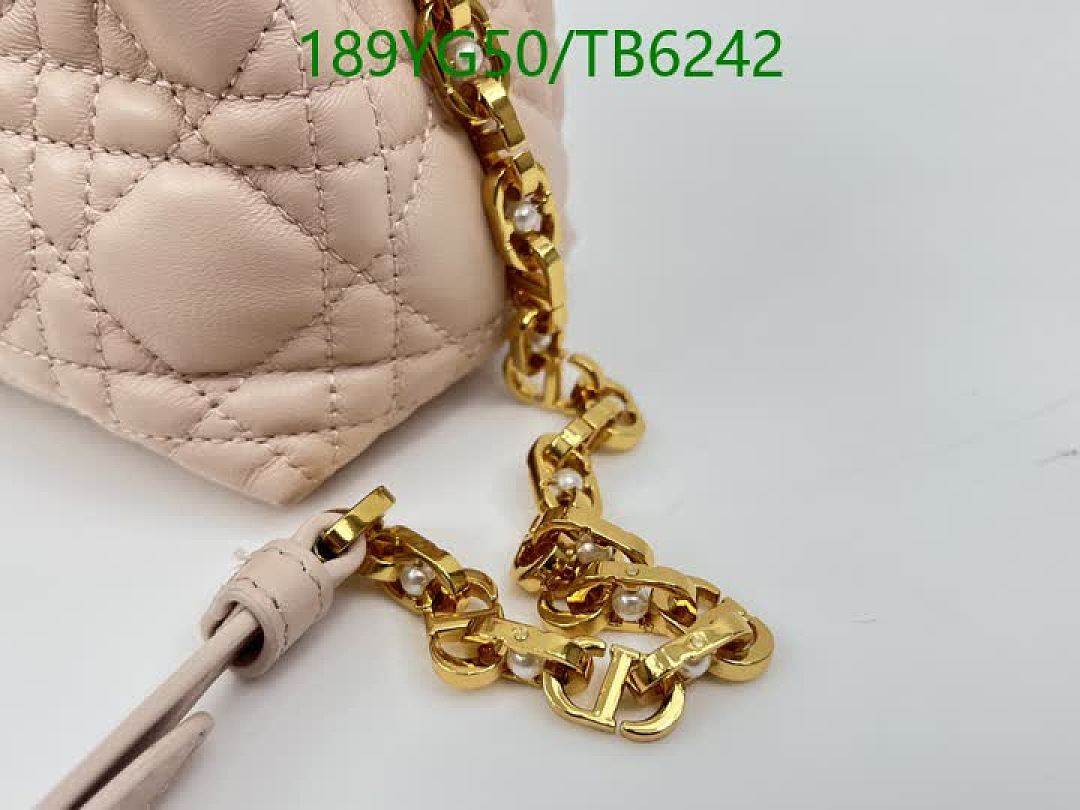 Dior-Bags(5A) Code: TB6242 $: 189USD