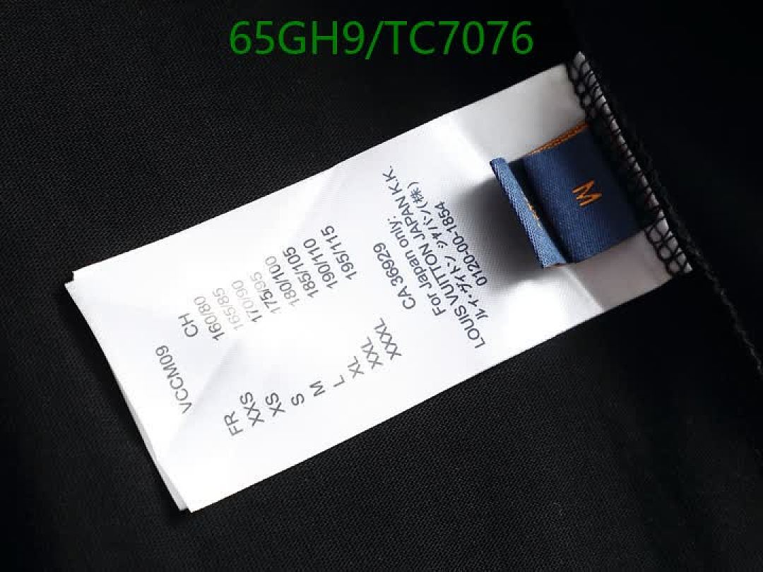 LV-Clothing Code: TC7076 $: 65USD