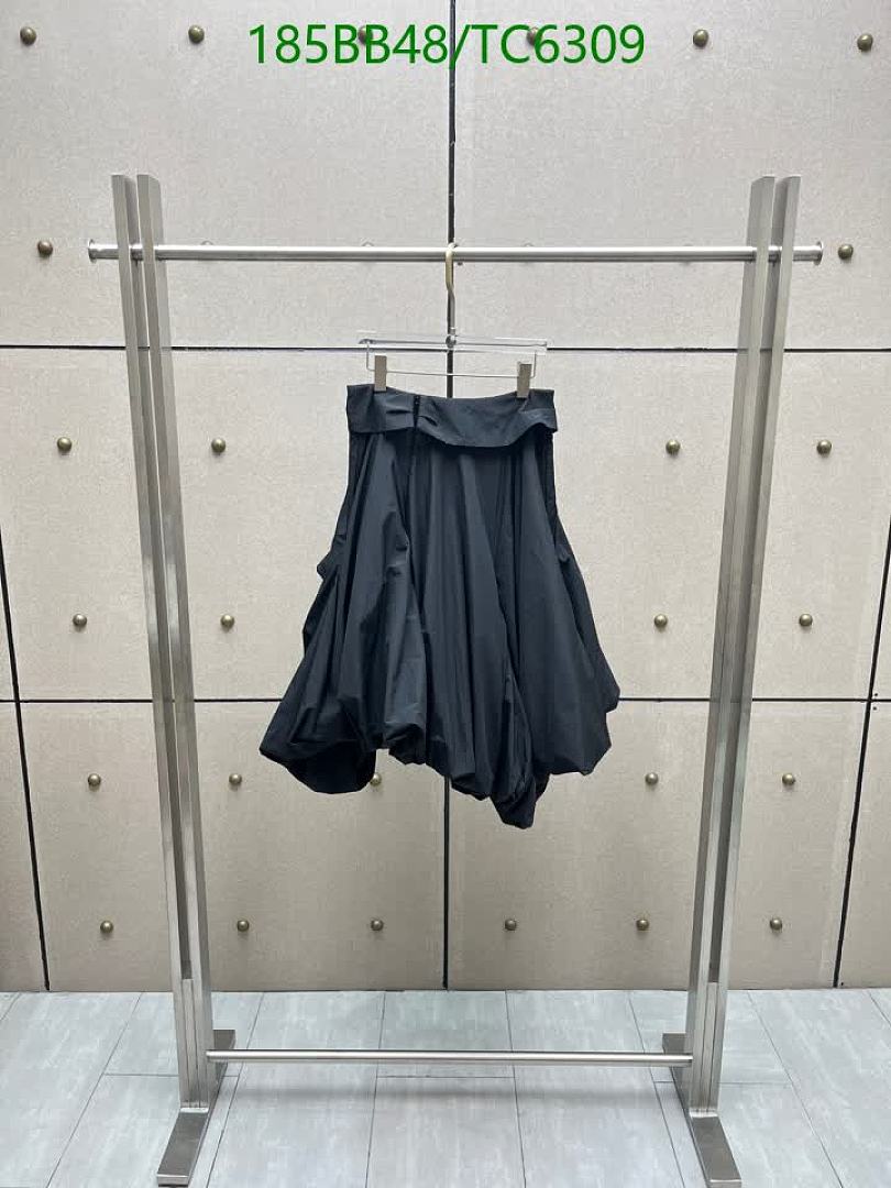 LV-Clothing Code: TC6309 $: 185USD