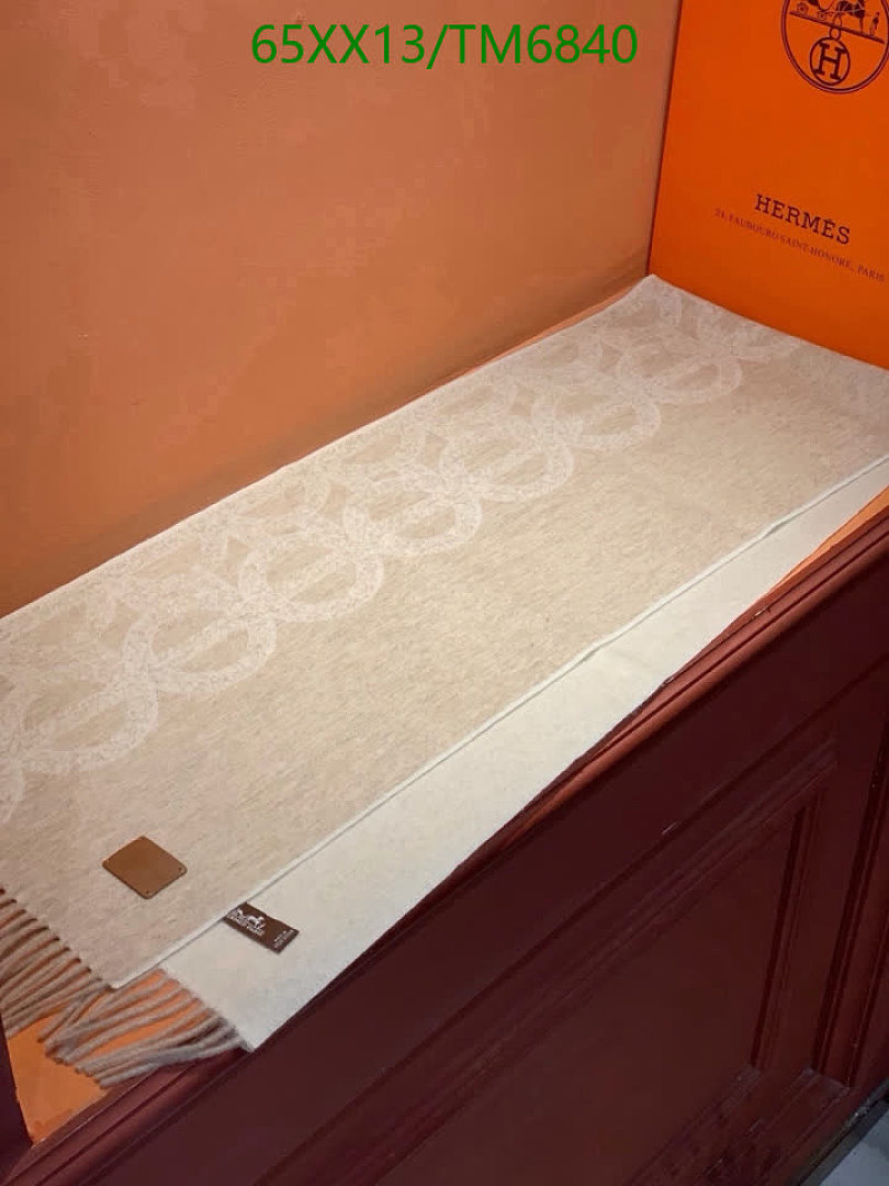 Hermes-Scarves Code: TM6840 $: 65USD