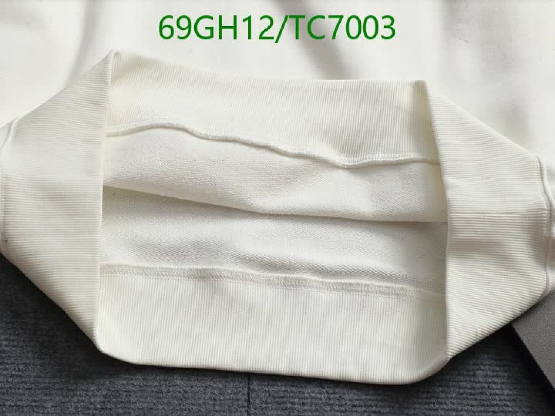 LV-Clothing Code: TC7003 $: 69USD