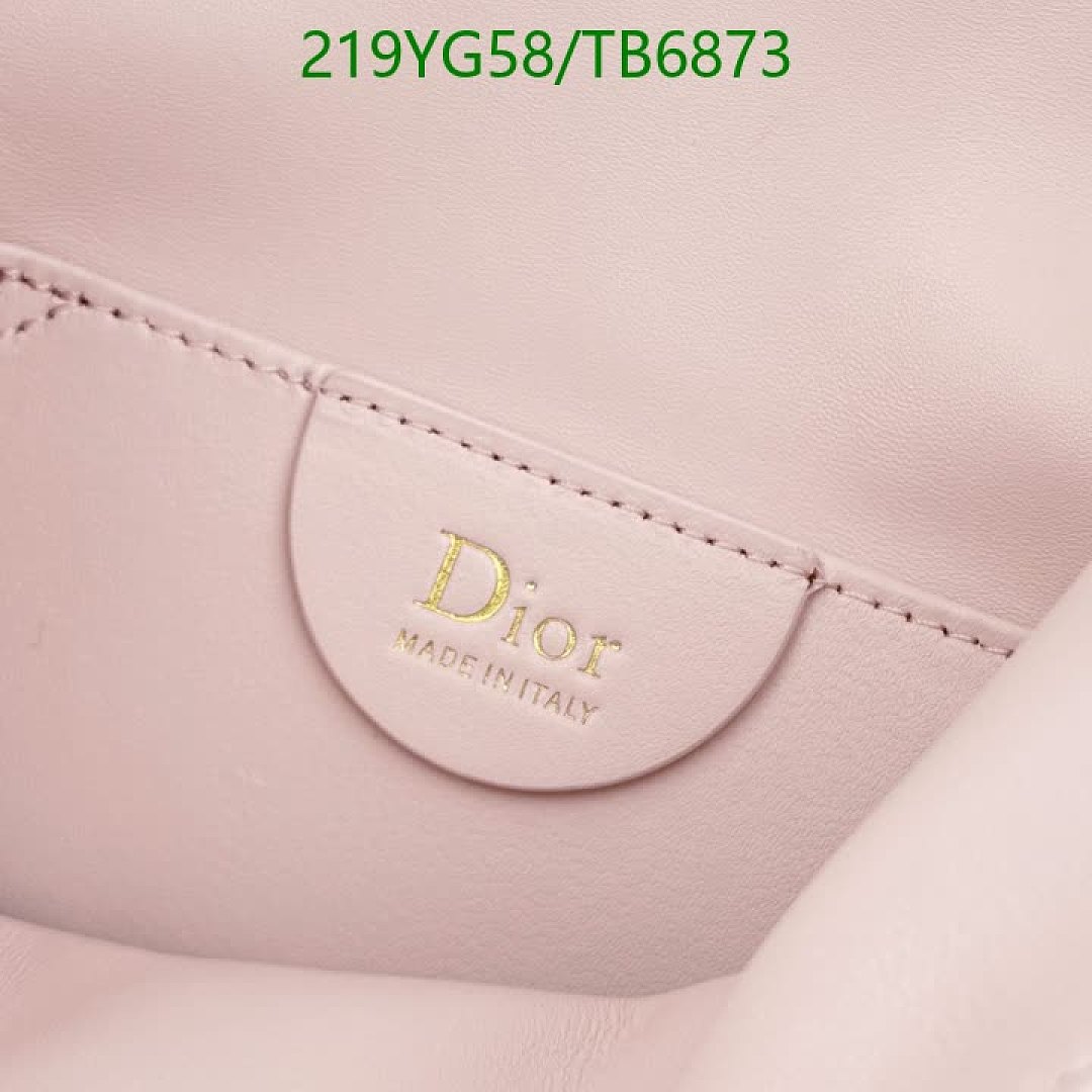 Dior-Bags(5A) Code: TB6873 $: 219USD
