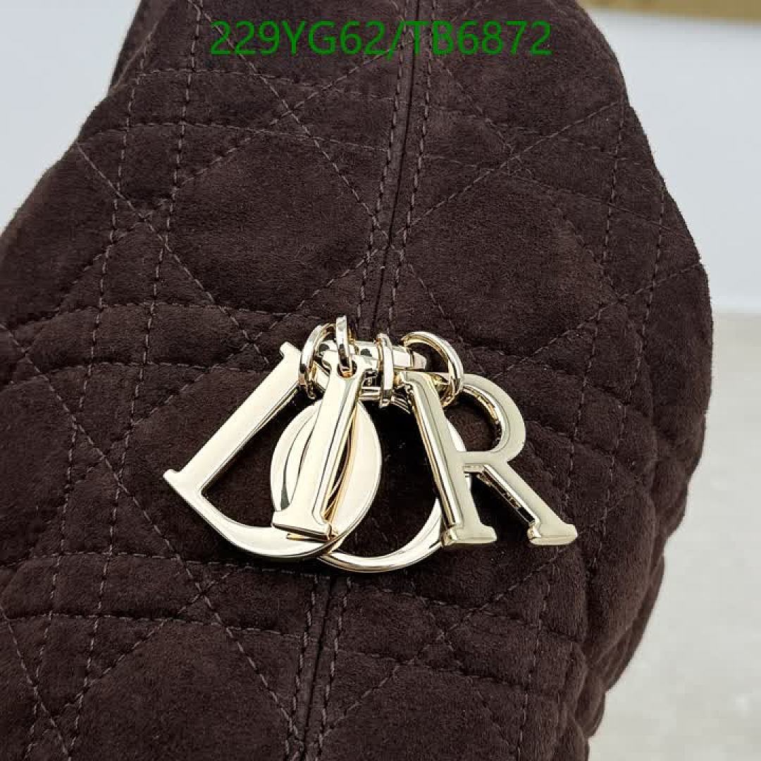 Dior-Bags(5A) Code: TB6872 $: 229USD
