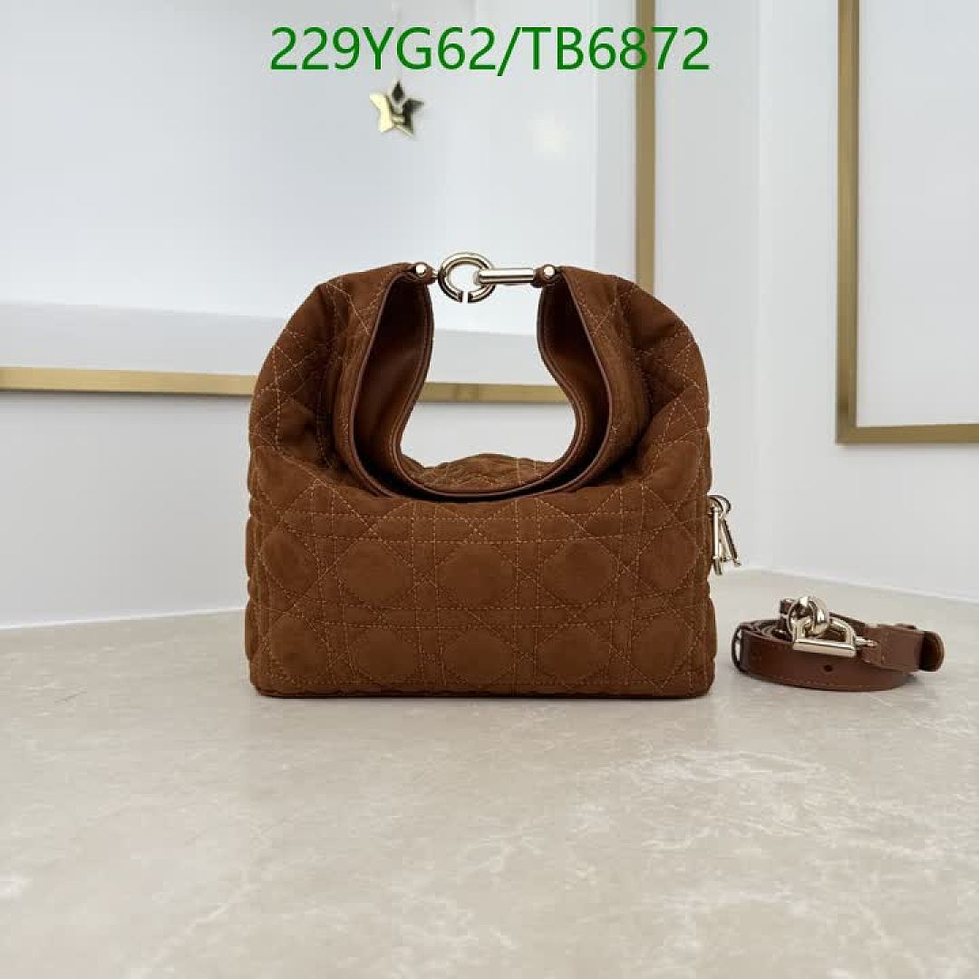 Dior-Bags(5A) Code: TB6872 $: 229USD