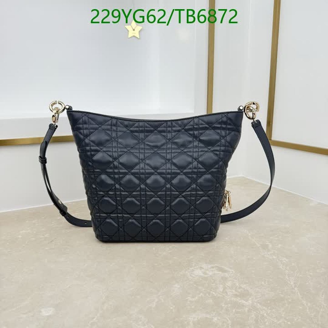 Dior-Bags(5A) Code: TB6872 $: 229USD