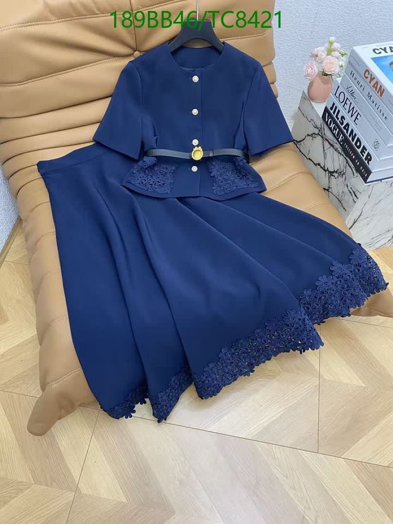 Dior-Clothing Code: TC8421 $: 189USD