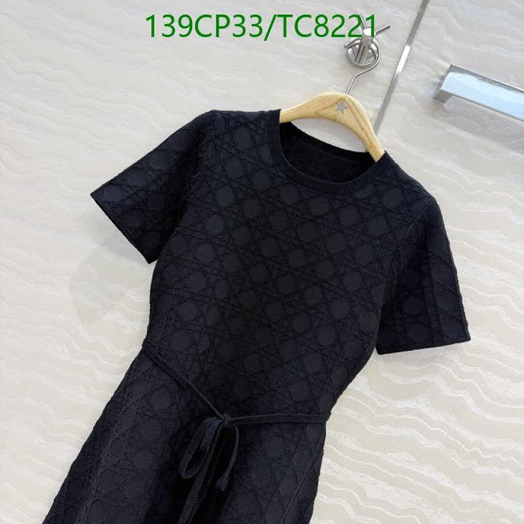 Dior-Clothing Code: TC8221 $: 139USD