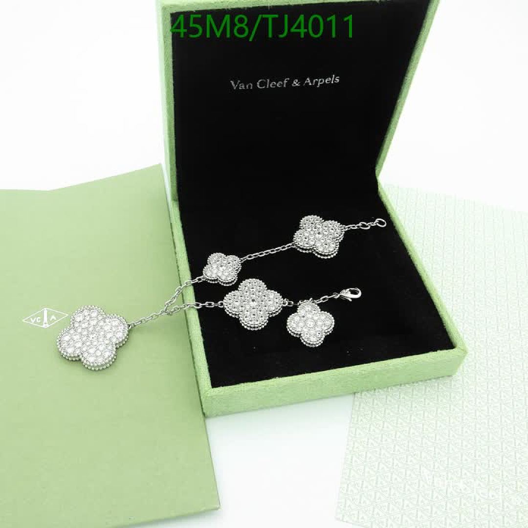 Van Cleef & Arpels-Jewelry Code: TJ4011 $: 45USD