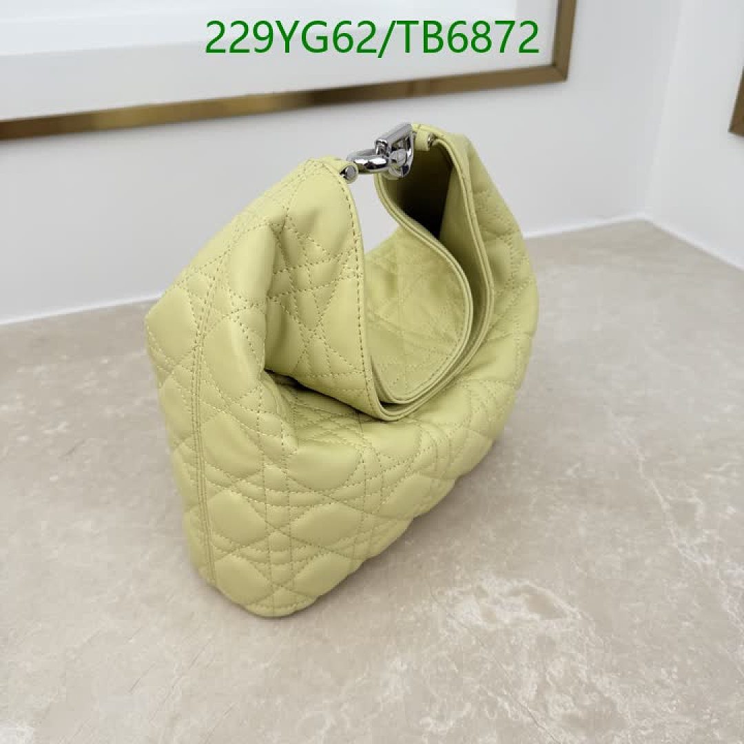 Dior-Bags(5A) Code: TB6872 $: 229USD