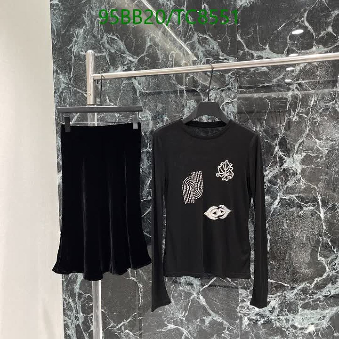 LV-Clothing Code: TC8551 $: 95USD