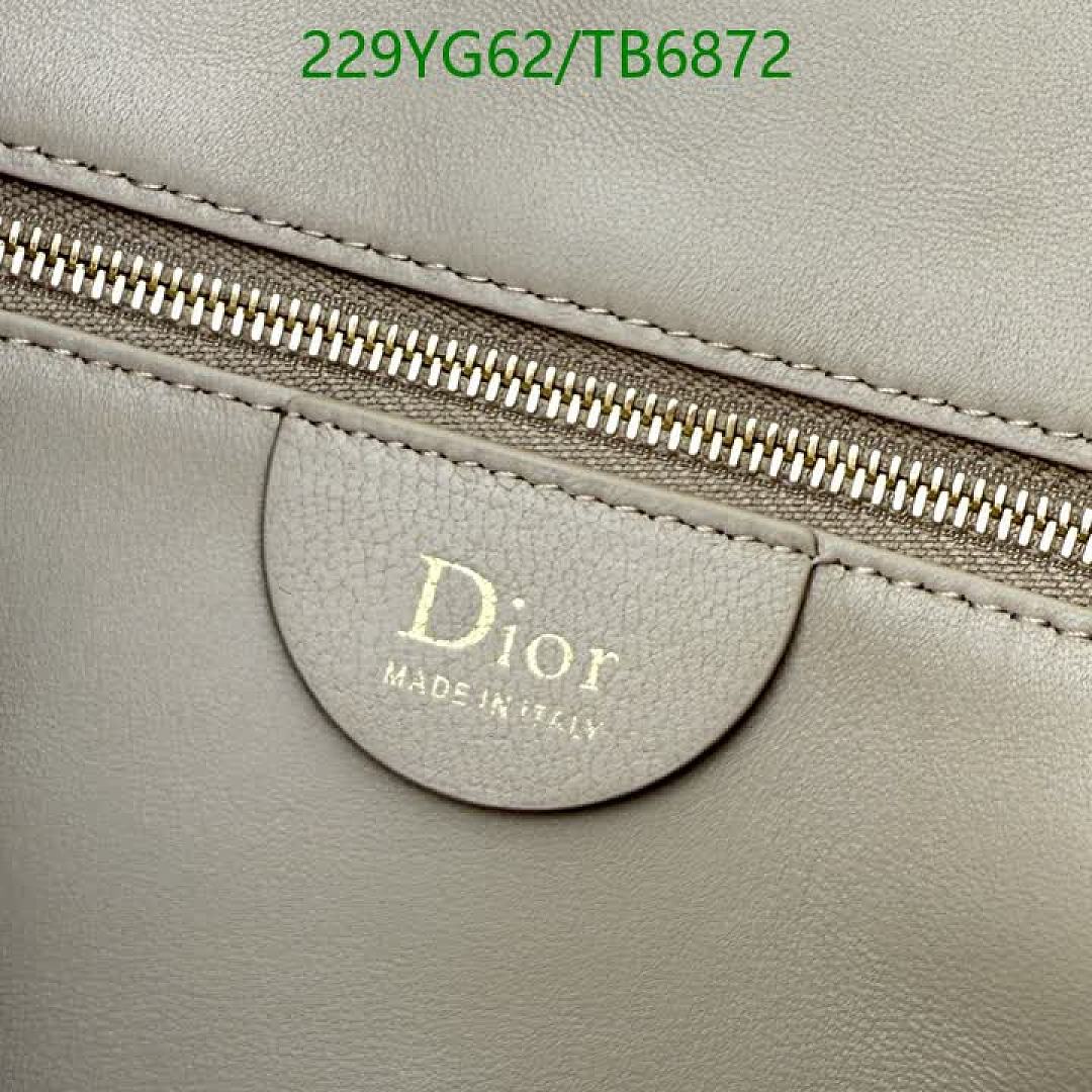 Dior-Bags(5A) Code: TB6872 $: 229USD