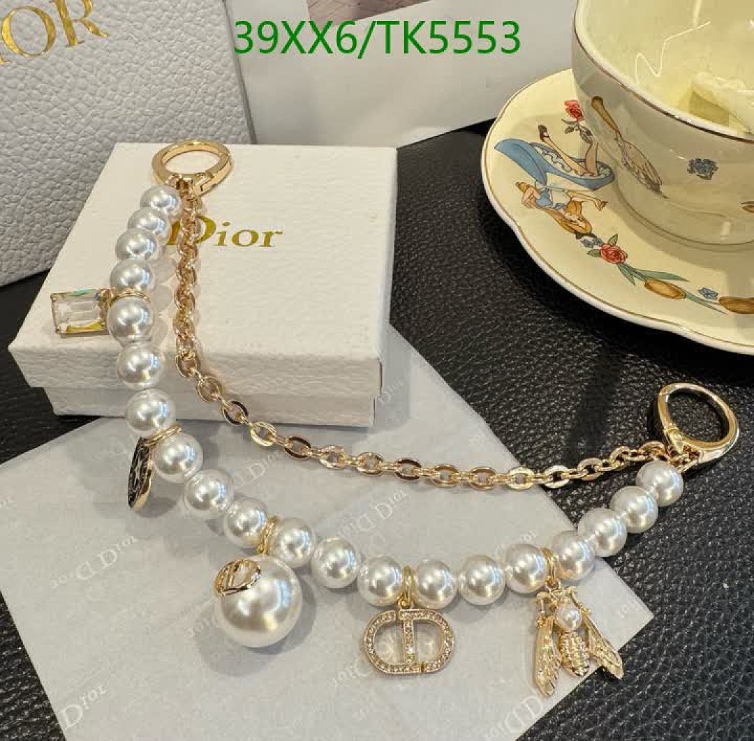 Dior-Keychains Code: TK5553 $: 39USD