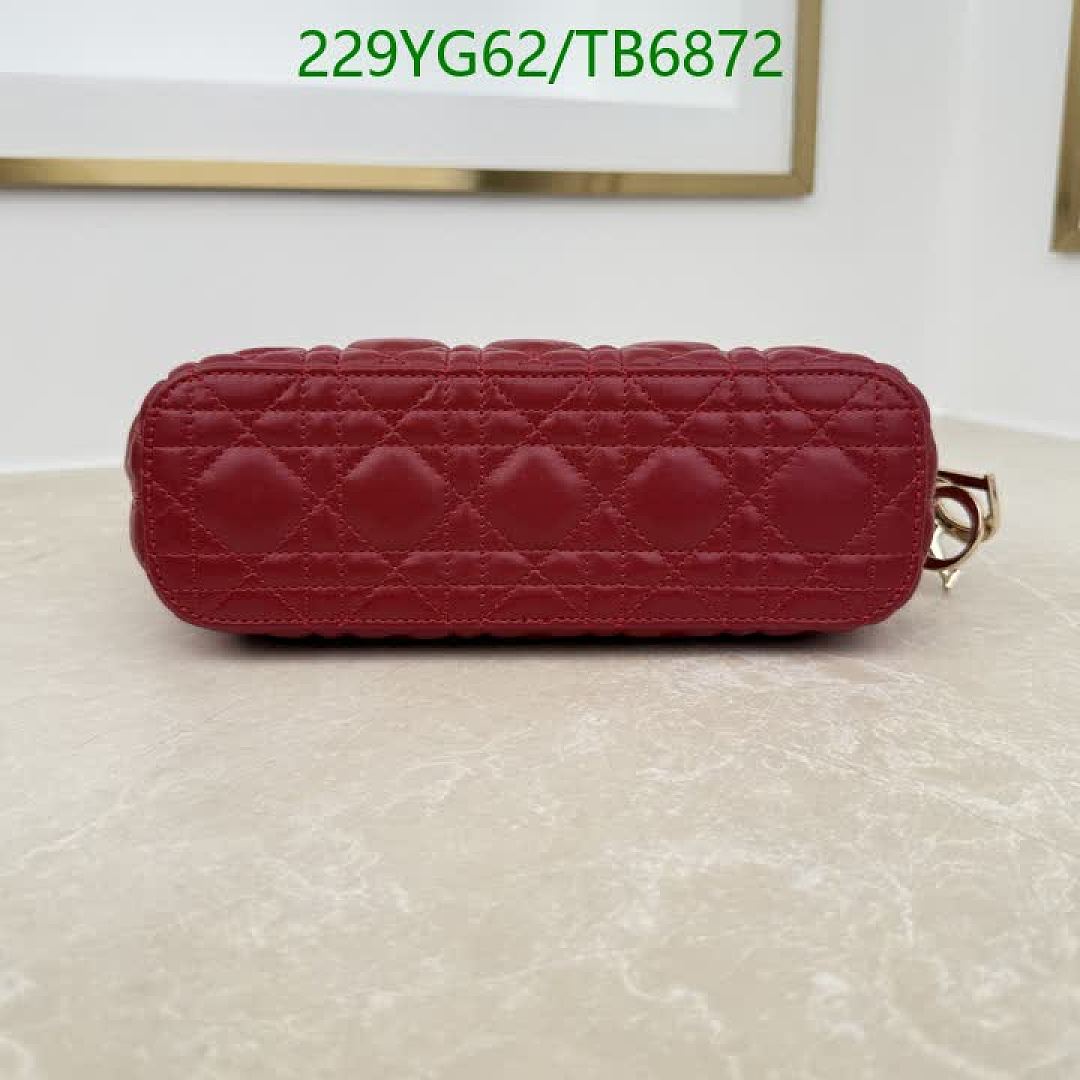 Dior-Bags(5A) Code: TB6872 $: 229USD