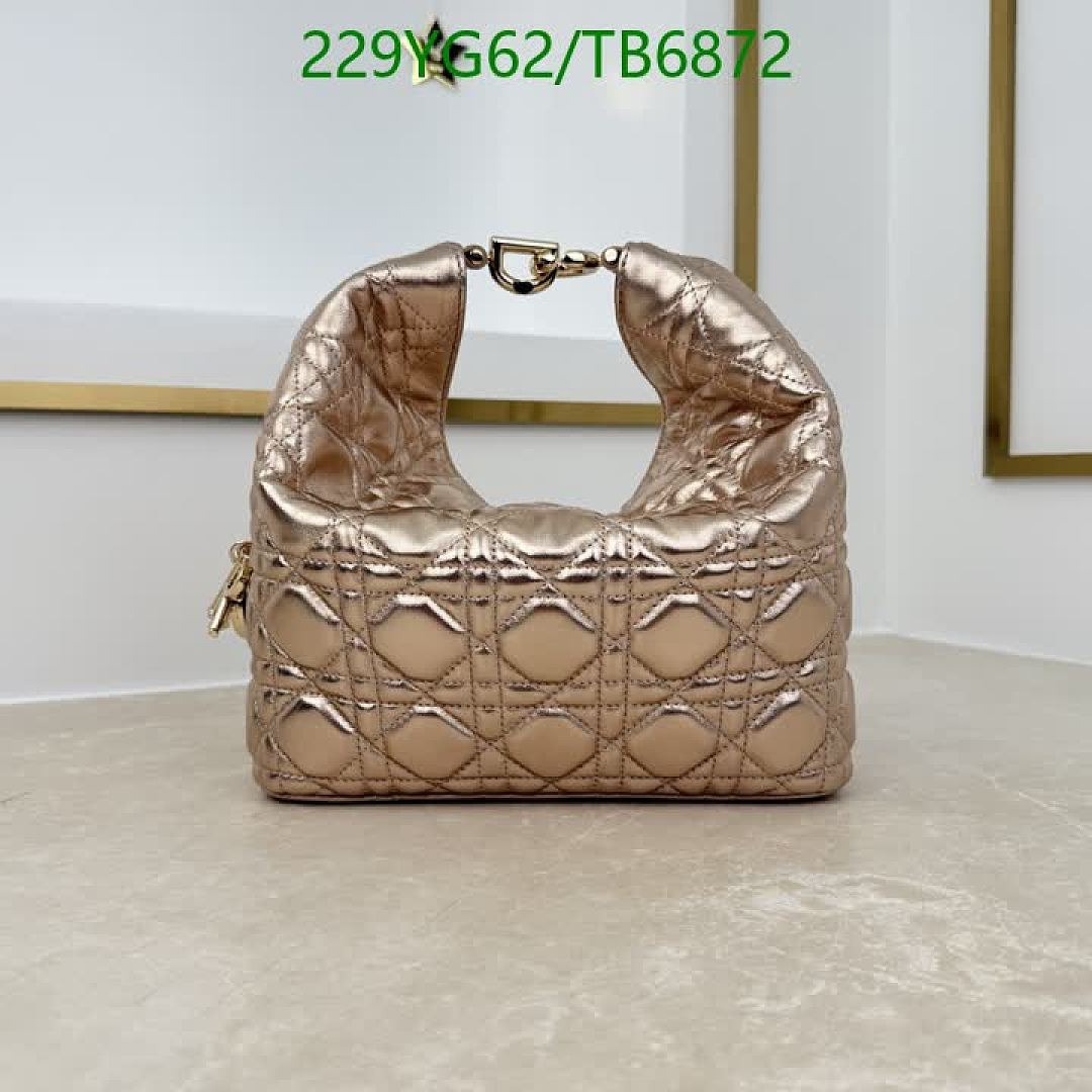 Dior-Bags(5A) Code: TB6872 $: 229USD