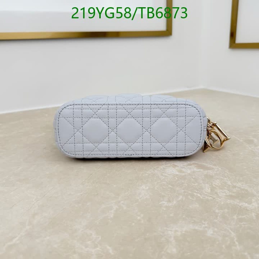 Dior-Bags(5A) Code: TB6873 $: 219USD