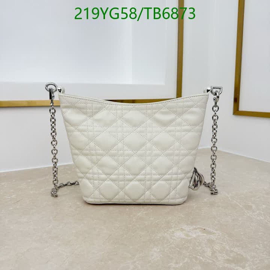 Dior-Bags(5A) Code: TB6873 $: 219USD