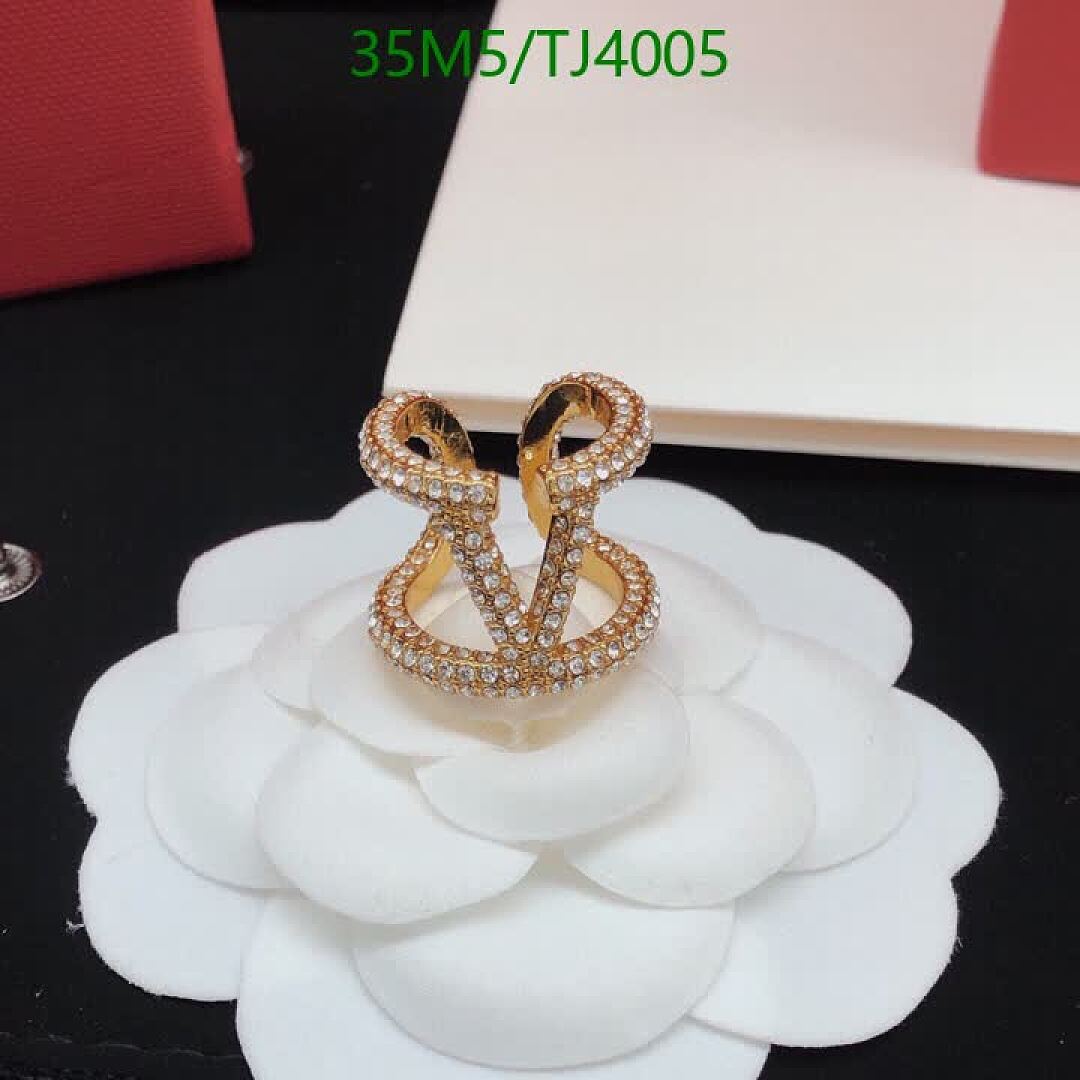 Valentino-Jewelry Code: TJ4005 $: 35USD