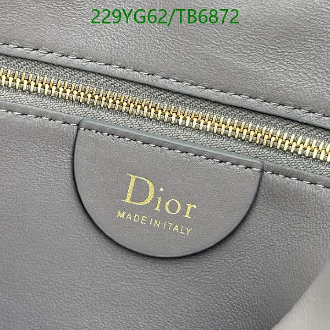Dior-Bags(5A) Code: TB6872 $: 229USD