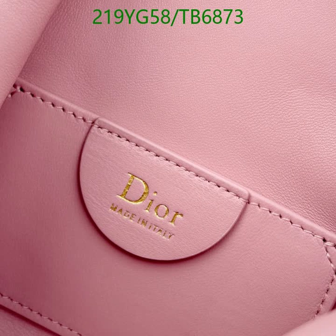 Dior-Bags(5A) Code: TB6873 $: 219USD