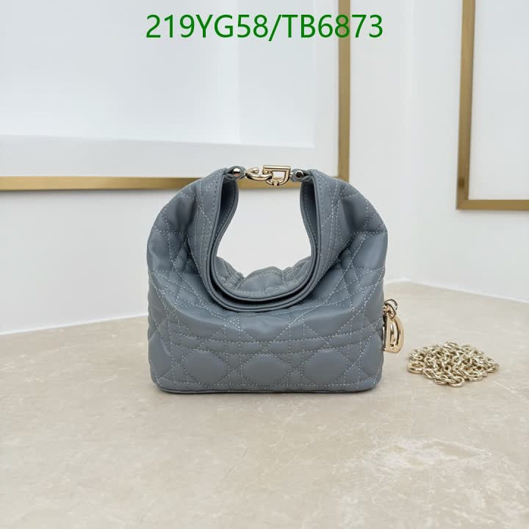 Dior-Bags(5A) Code: TB6873 $: 219USD