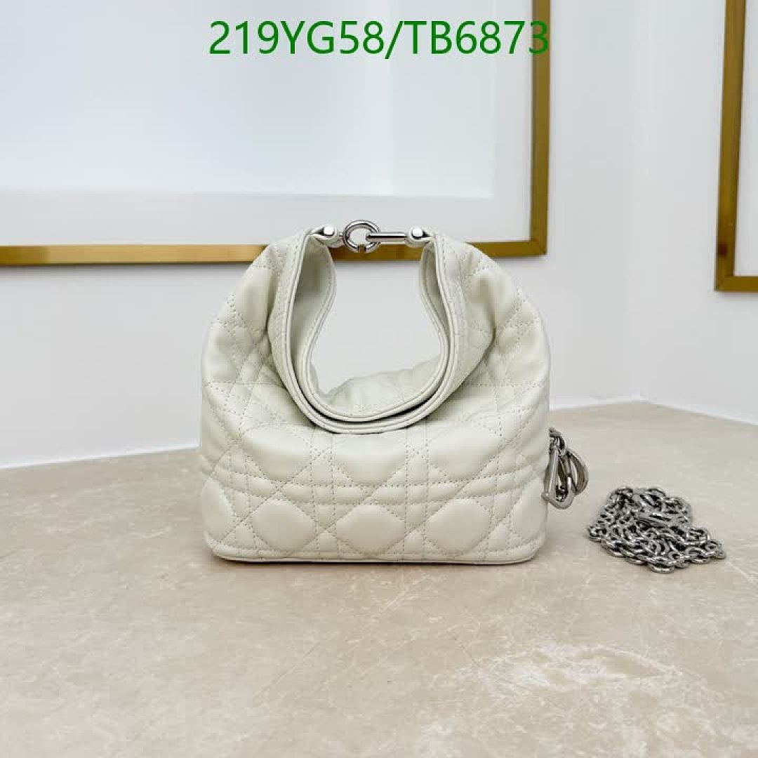 Dior-Bags(5A) Code: TB6873 $: 219USD