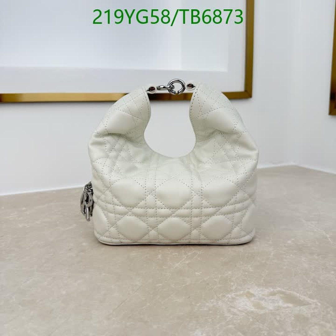 Dior-Bags(5A) Code: TB6873 $: 219USD