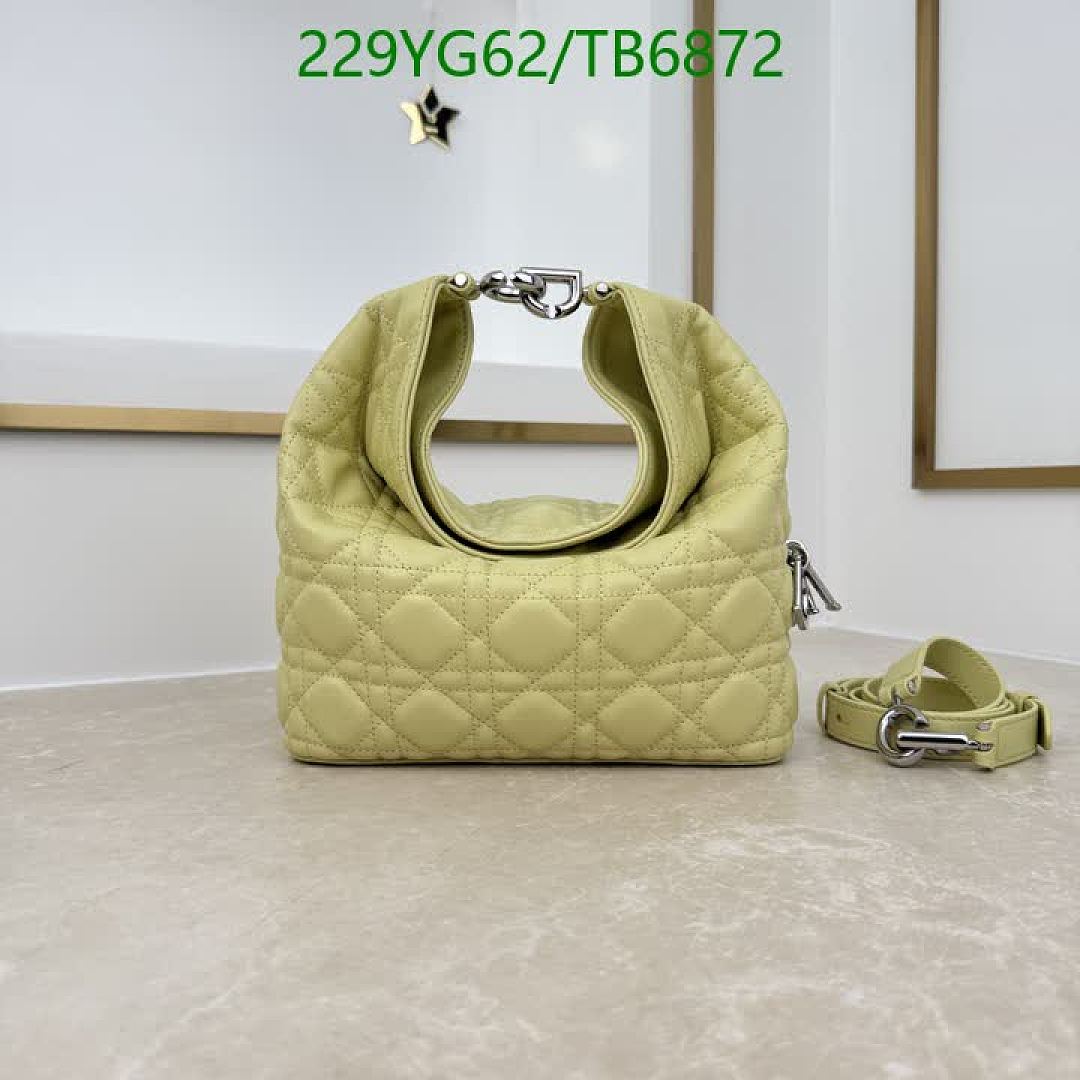 Dior-Bags(5A) Code: TB6872 $: 229USD