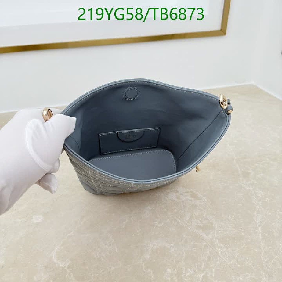 Dior-Bags(5A) Code: TB6873 $: 219USD