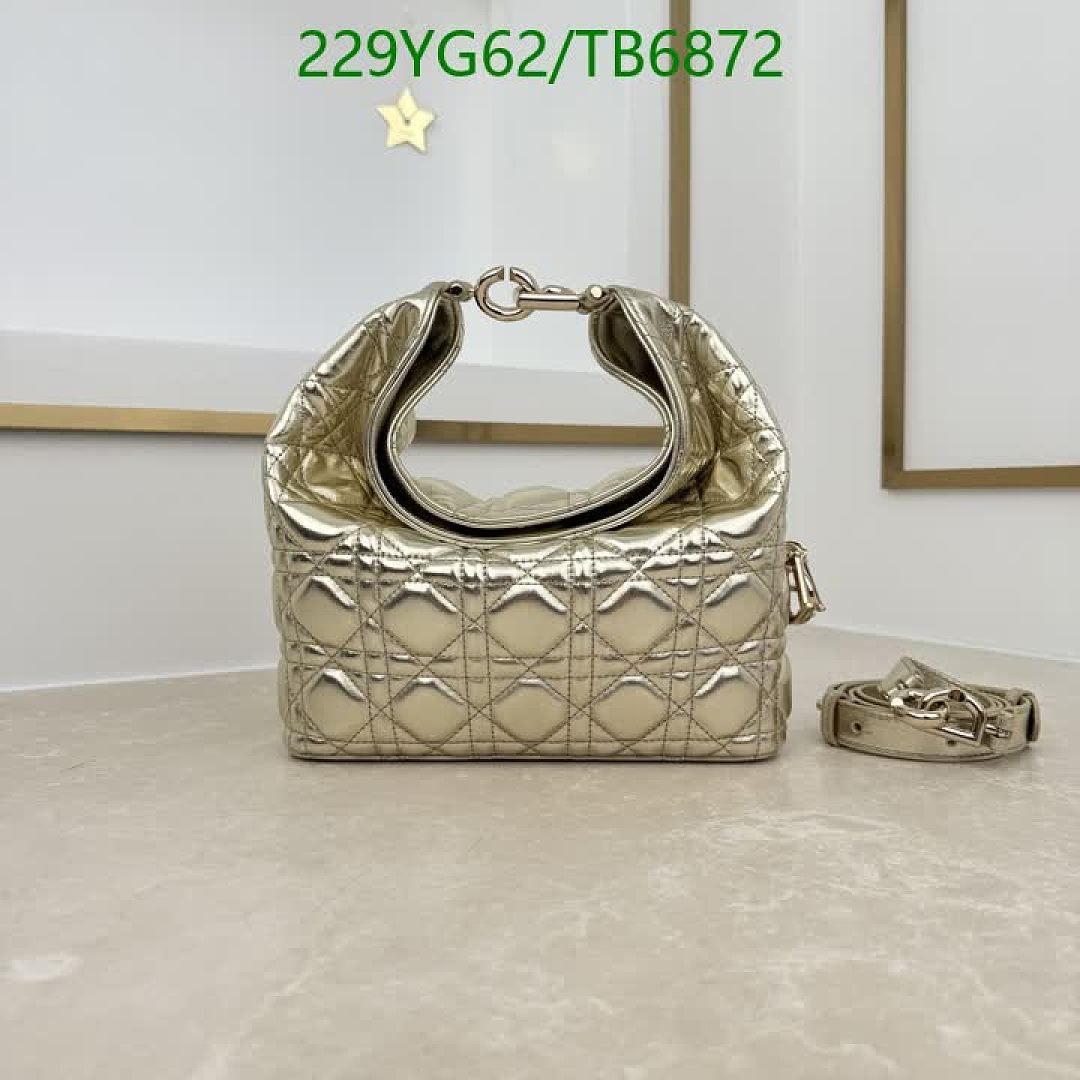 Dior-Bags(5A) Code: TB6872 $: 229USD
