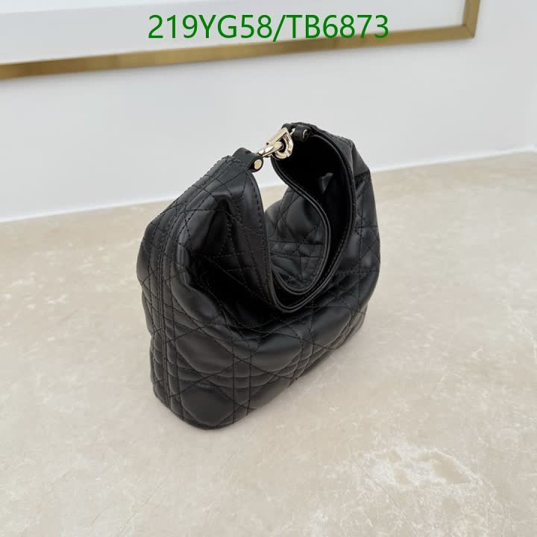 Dior-Bags(5A) Code: TB6873 $: 219USD
