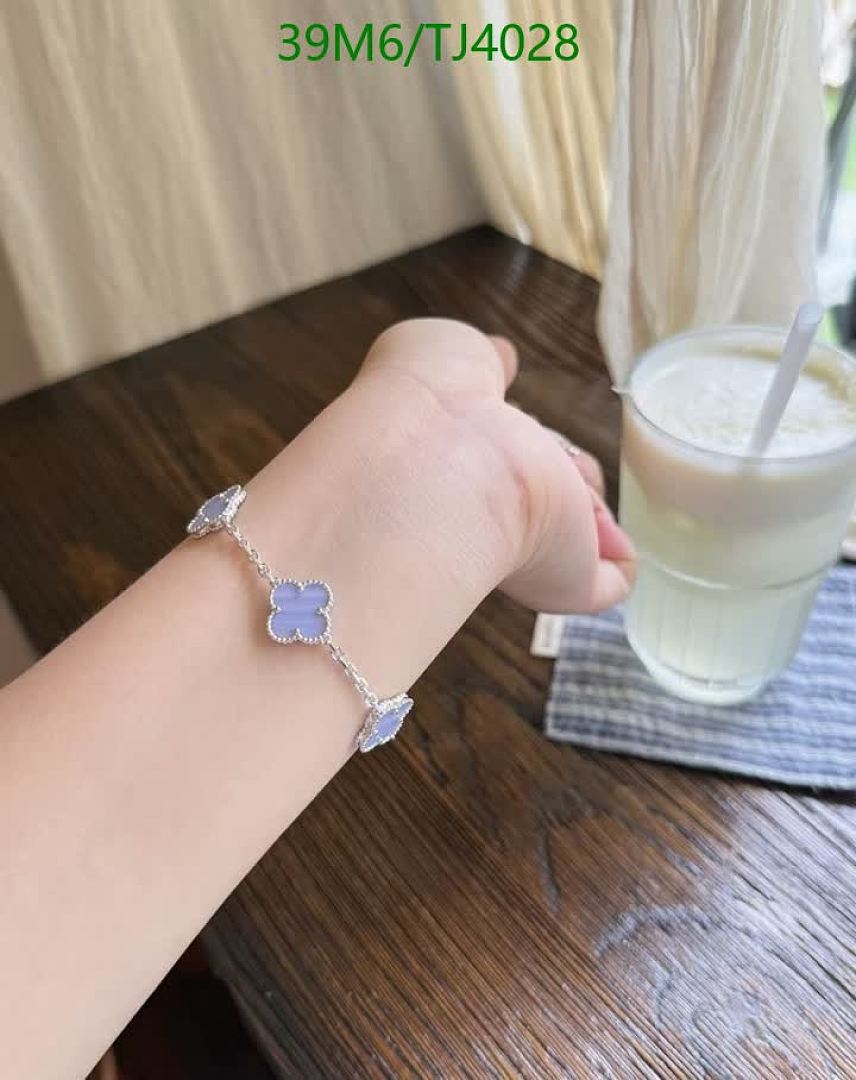Van Cleef & Arpels-Jewelry Code: TJ4028 $: 39USD