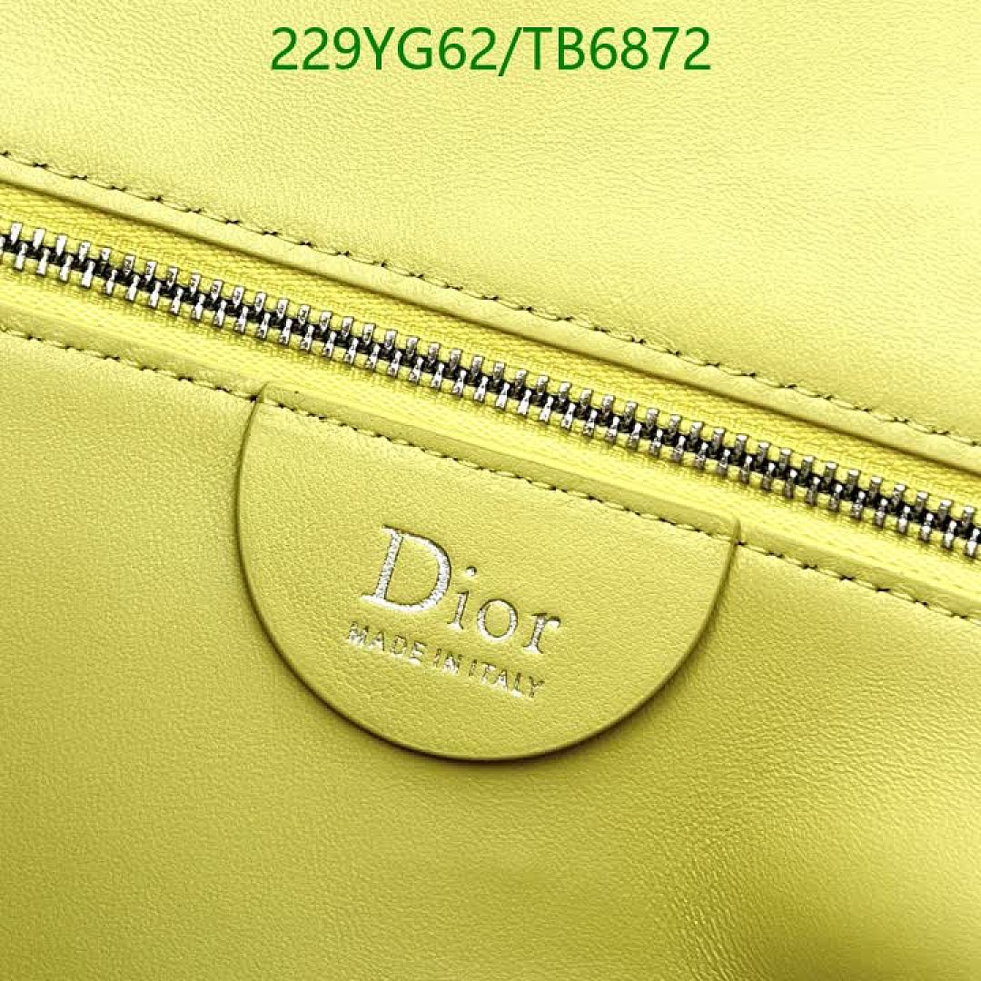 Dior-Bags(5A) Code: TB6872 $: 229USD